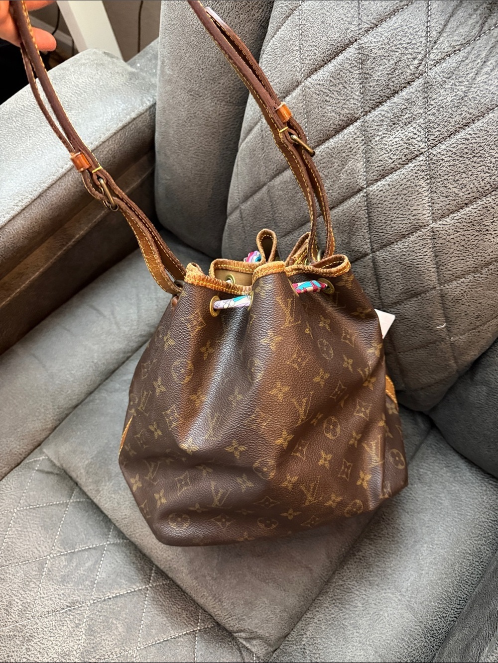 Louis Vuitton Noe Brown Monogram Bucket Shoulder Bag with Scarf Accent - Picture 3 of 7